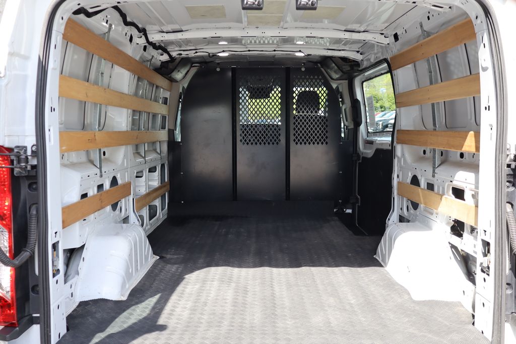 Used 2024 Ford Transit 250 - photo 5