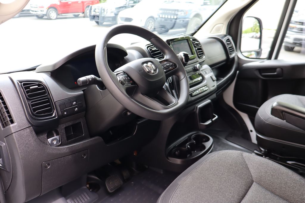 Used 2025 Ram ProMaster 2500 - photo 7