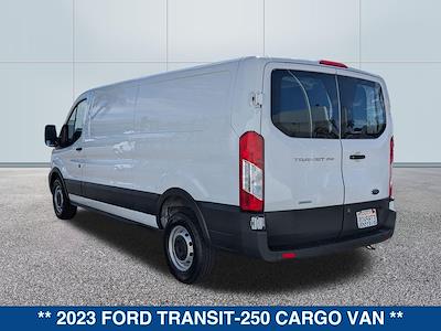Used 2023 Ford Transit 250 - photo 1