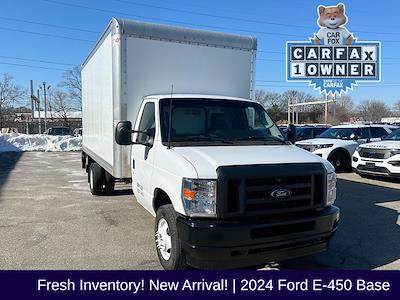Used 2024 Ford E-450 - photo 1