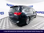2020 Chrysler Pacifica FWD Minivan for sale #HYU586624A - photo 10