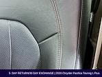 2020 Chrysler Pacifica FWD Minivan for sale #HYU586624A - photo 23