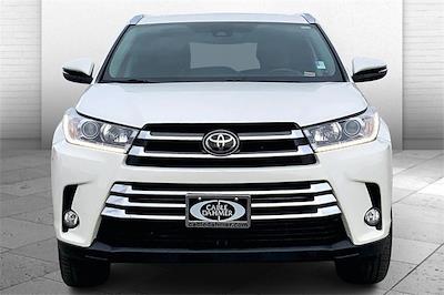2017 Toyota Highlander AWD SUV for sale #A10265A - photo 2