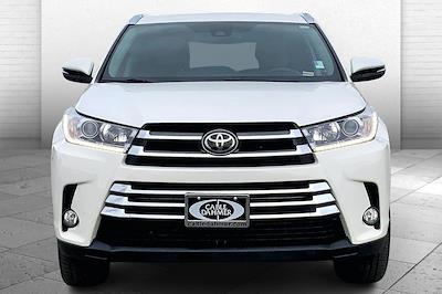 2017 Toyota Highlander AWD SUV for sale #A10265A - photo 2