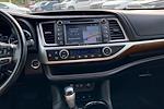 2017 Toyota Highlander AWD SUV for sale #A10265A - photo 6