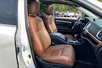 2017 Toyota Highlander AWD SUV for sale #A10265A - photo 7