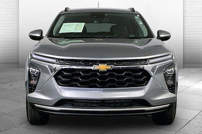 2025 Chevrolet Trax FWD SUV for sale #X103013 - photo 2