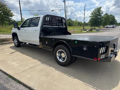 New 2025 Chevrolet Silverado 3500 LT Crew Cab 4WD Flatbed Truck for sale #T25228 - photo 2