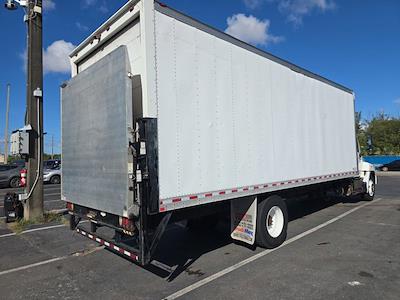 Used 2019 Hino 268A - photo 1