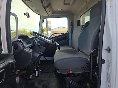 Used 2019 Hino 268A - photo 1