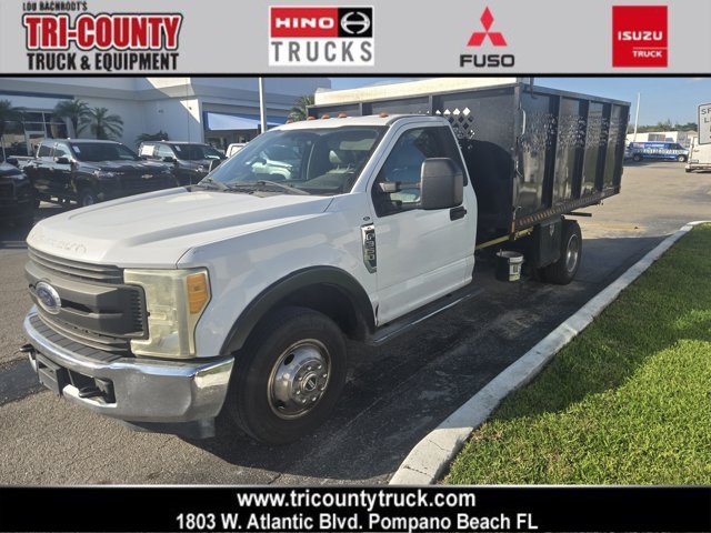 2017 Ford F-350 Super Duty Chassis Cab