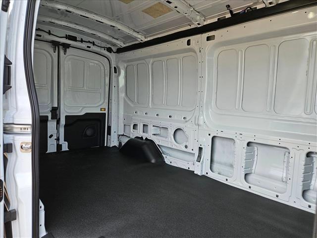 New 2026 Ford Transit 250 - photo 5