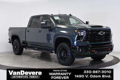2025 Chevrolet Silverado 2500 Crew Cab 4x4 Pickup for sale #C5971A - photo 1