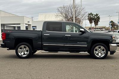 2018 Chevrolet Silverado 1500 Crew Cab 4WD Pickup for sale #25U0532A - photo 2