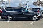 Used 2021 Chrysler Pacifica Touring L Minivan for sale #25U0537A - photo 2