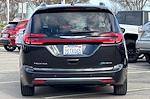 Used 2021 Chrysler Pacifica Touring L Minivan for sale #25U0537A - photo 4