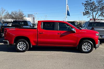 Used 2019 Chevrolet Silverado 1500 LT Crew Cab for sale #26U0004A - photo 2