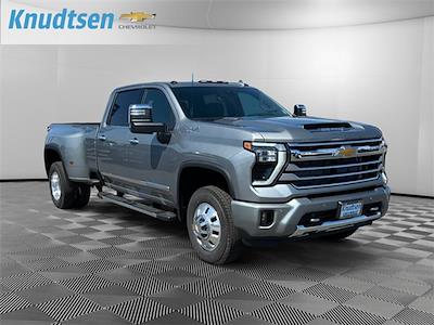 New 2025 Chevrolet Silverado 3500 High Country Crew Cab 4WD Pickup for sale #SS11270 - photo 1