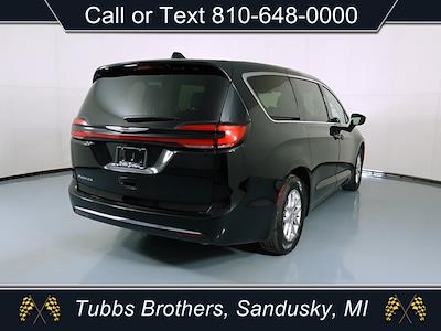 2024 Chrysler Pacifica FWD Minivan for sale #36371A - photo 2