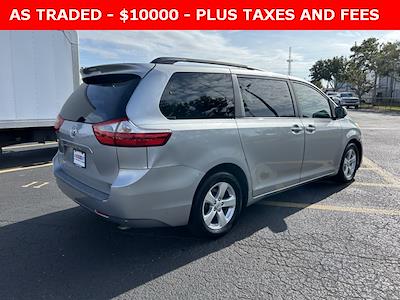 2015 Toyota Sienna FWD Minivan for sale #32867W - photo 2