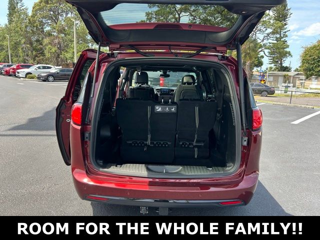Used 2019 Chrysler Pacifica - photo 18