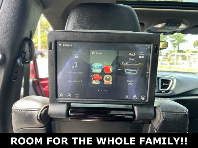 Used 2019 Chrysler Pacifica - photo 21