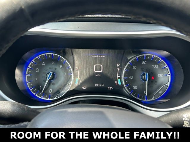 Used 2019 Chrysler Pacifica - photo 23