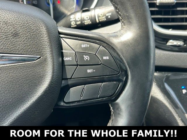 Used 2019 Chrysler Pacifica - photo 26