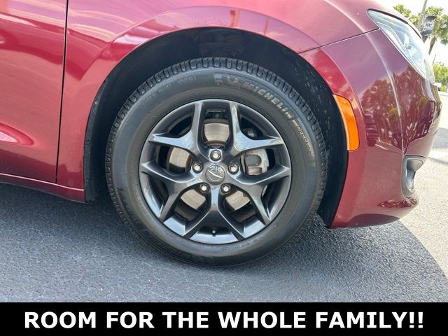 Used 2019 Chrysler Pacifica - photo 10