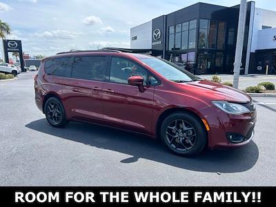 Used 2019 Chrysler Pacifica - photo 1