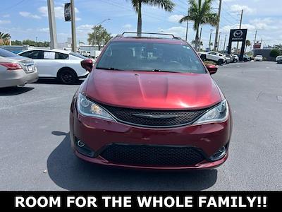 Used 2019 Chrysler Pacifica - photo 2