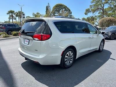 Used 2020 Chrysler Pacifica - photo 1