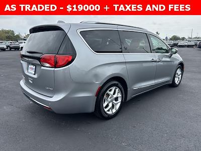 2020 Chrysler Pacifica FWD Minivan for sale #R159048W - photo 2