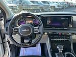 2024 Kia Carnival FWD Minivan for sale #U322834A - photo 17