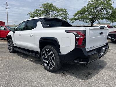 2025 Chevrolet Silverado EV Crew Cab 4WD Pickup for sale #GM5484 - photo 2