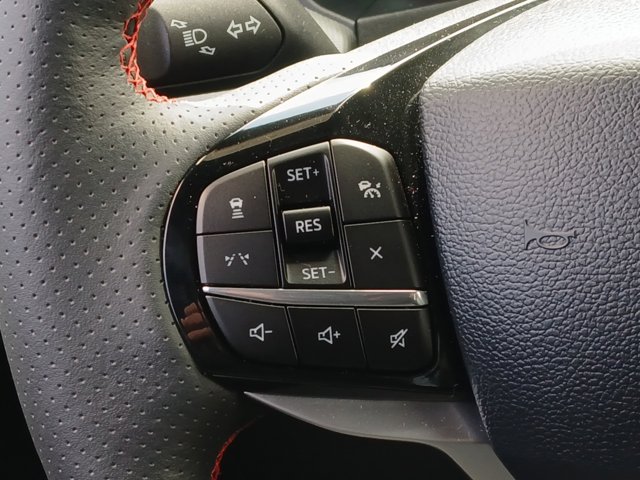 Used 2025 Ford Explorer - photo 11