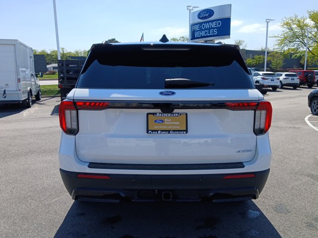 Used 2025 Ford Explorer - photo 8