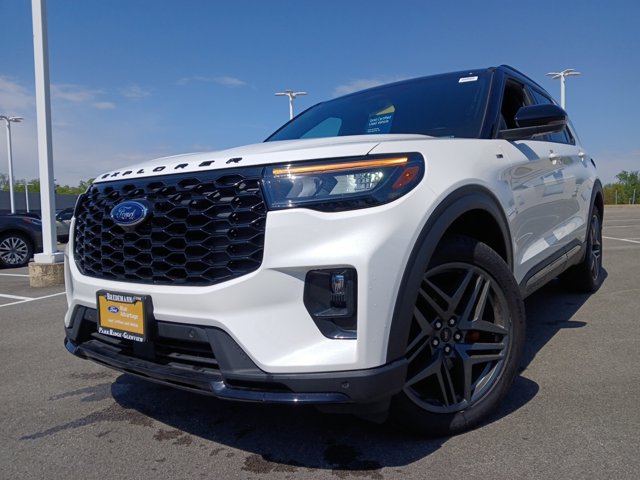 Used 2025 Ford Explorer - photo 12
