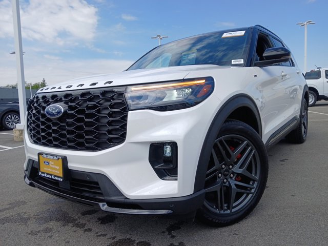 Used 2025 Ford Explorer - photo 12
