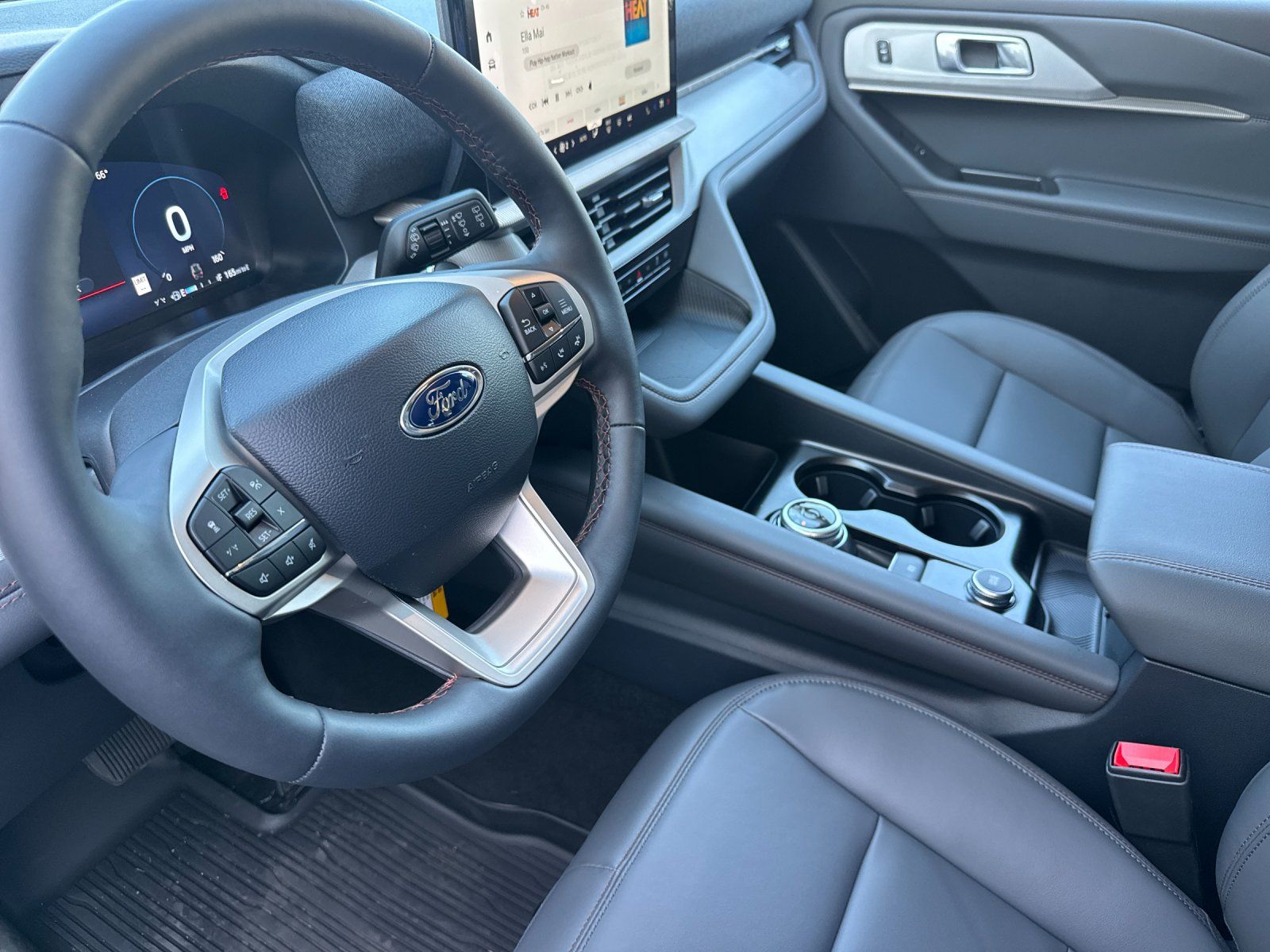 New 2026 Ford Explorer - photo 11