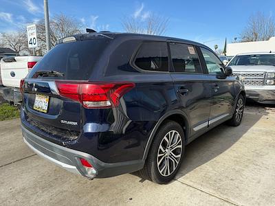 Used 2018 Mitsubishi Outlander ES for sale #HF8154 - photo 2