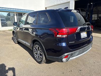 Used 2018 Mitsubishi Outlander - photo 1