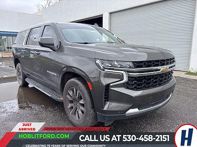 Used 2021 Chevrolet Suburban - photo 1