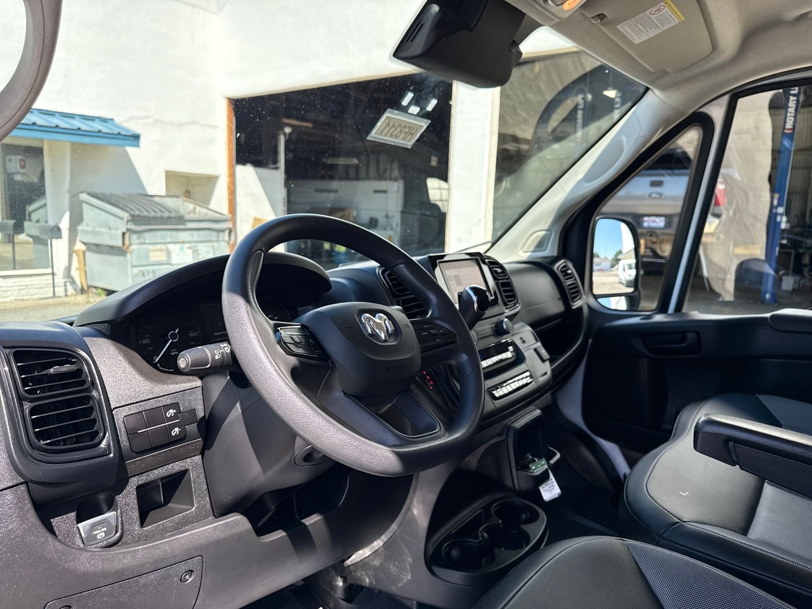 Used 2023 Ram ProMaster 3500 - photo 9