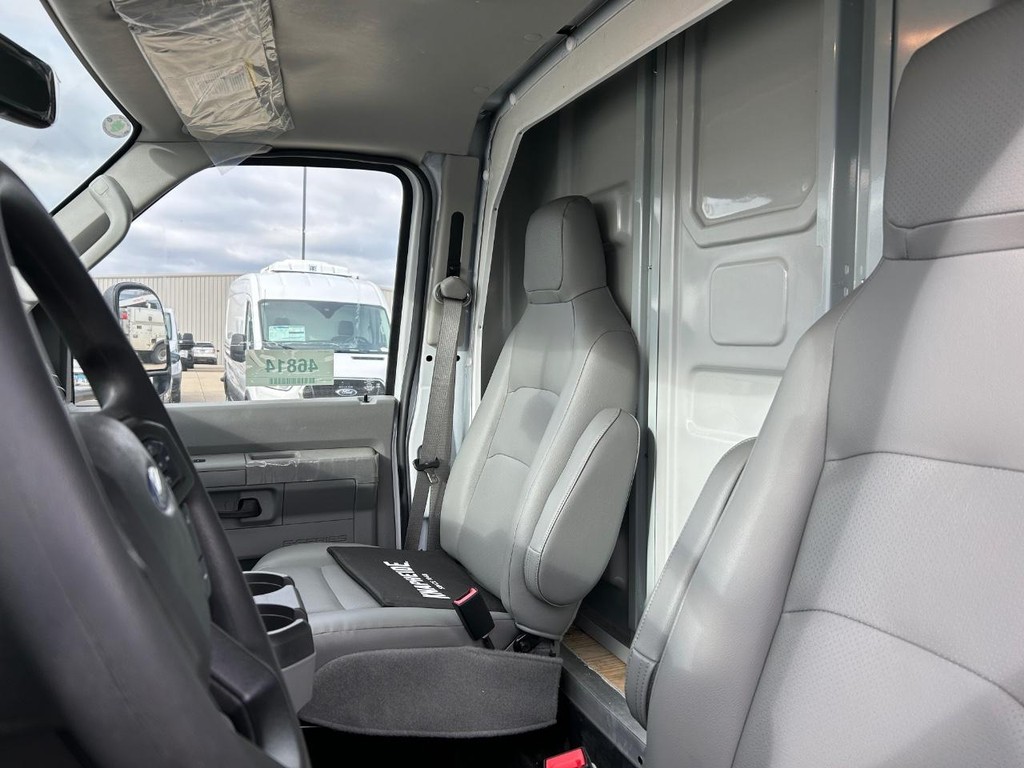 New 2024 Ford E-350 - photo 9