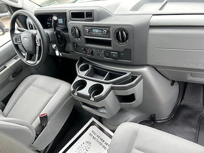 New 2025 Ford E-450 - photo 1