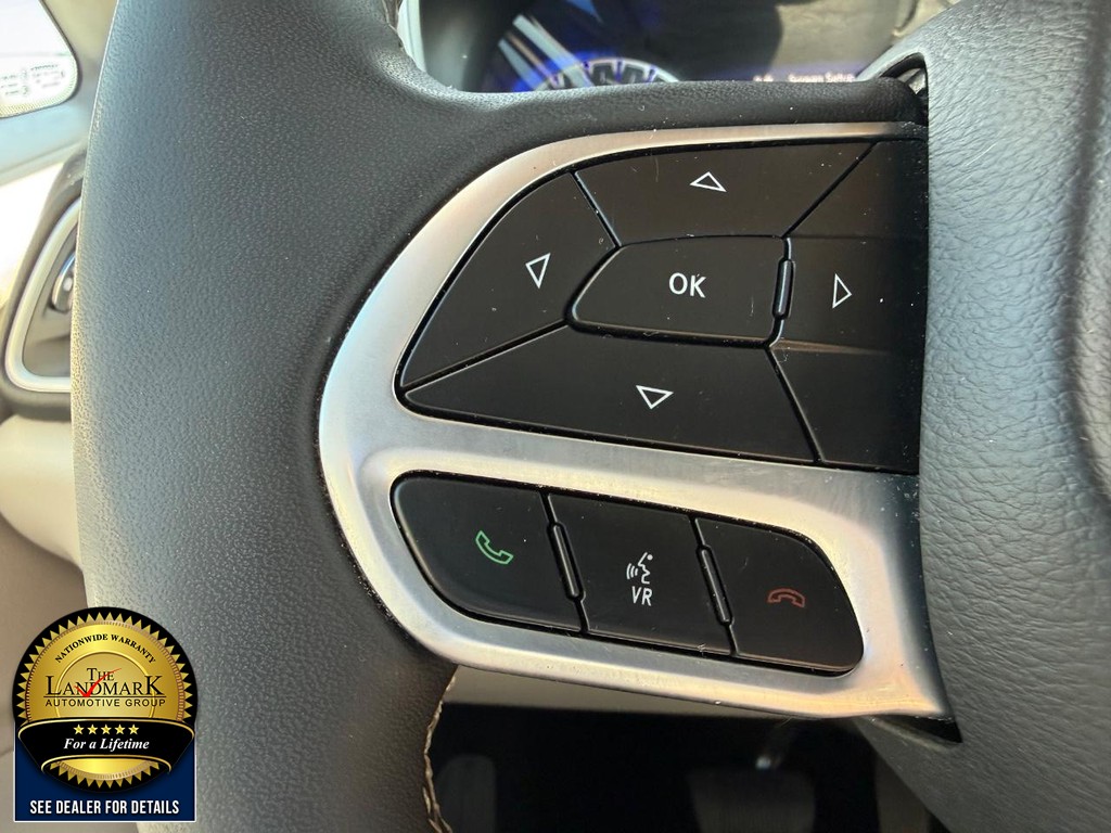 Used 2024 Chrysler Pacifica - photo 12