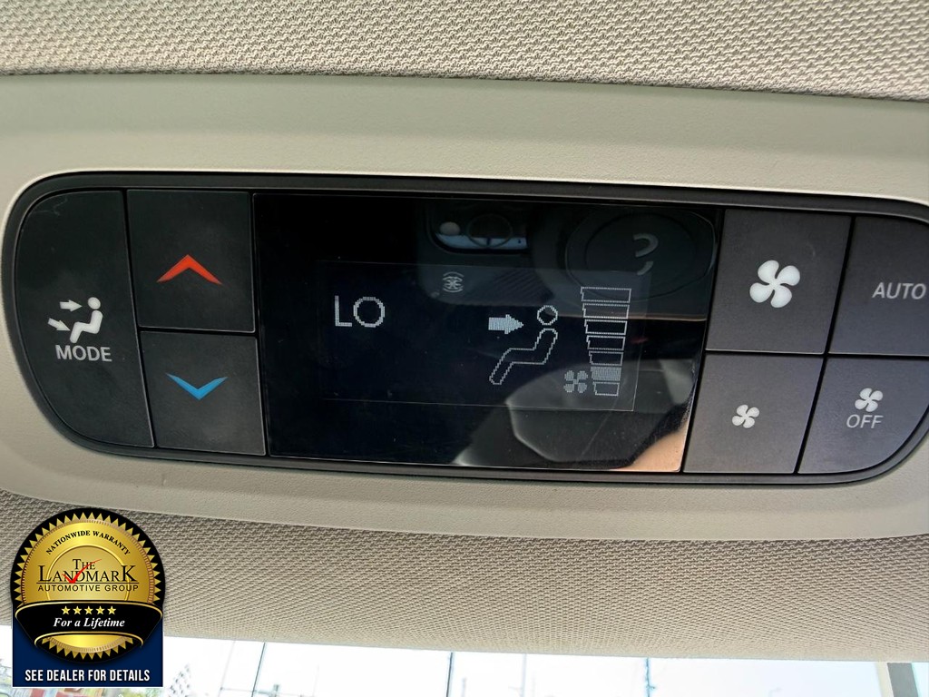 Used 2024 Chrysler Pacifica - photo 18