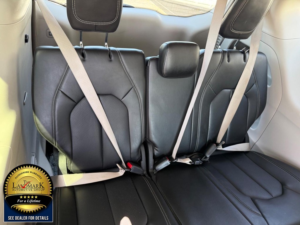 Used 2024 Chrysler Pacifica - photo 19