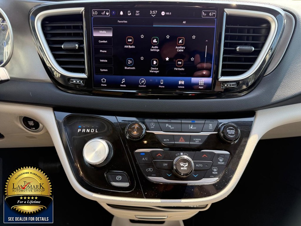 Used 2024 Chrysler Pacifica - photo 22